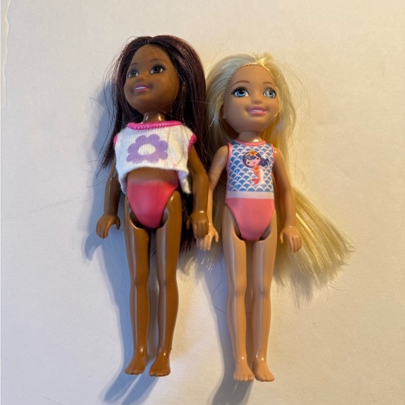 2 Beach Barbie Chelsea Dolls--Mattel--EUC - Picture 1 of 7